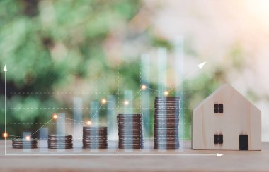 Büyümek için madeni para ve ev modellerinin birikmesi para tasarrufu, tasarruf konsepti için ipotek, Finans Bankası İş Fikirleri, Yatırımlar, Fonlar, Tahviller, Bölünmeler ve Geleceğe İlgi.