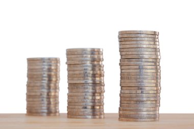 Kırpma yolu ile beyaz arka plana para istiflemek için iş ve mali altyapı. Tasarruf ve Hesaplar, Finans Bankası İş Konsepti Fikirler, Yatırımlar, Fonlar ve Faiz.