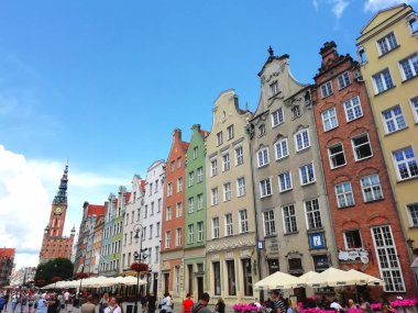 Polonya 'nın Gdansk kenti, şehir merkezi binaları ve Polonya' nın ortaçağ kenti Gdansk 'ın önemli noktaları Avrupa cepheleri ve binaları 