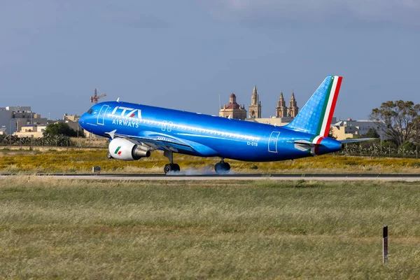 Luqa Malta April 2022 Ita Airways Airbus A320 216 Reg — Foto de Stock