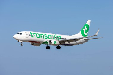 Luqa, Malta - 16 Haziran 2022: Transavia France Boeing 737-8K2 (REG: F-HTVC) 31 numaralı piste vardı..