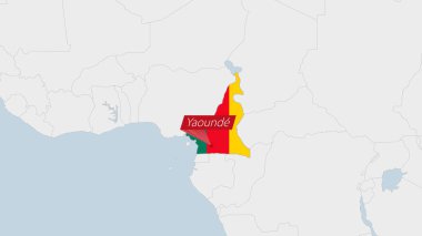 Kamerun haritası Kamerun bayrak renkleri ve ülke başkenti Yaounde 'nin broşu ile vurgulandı.