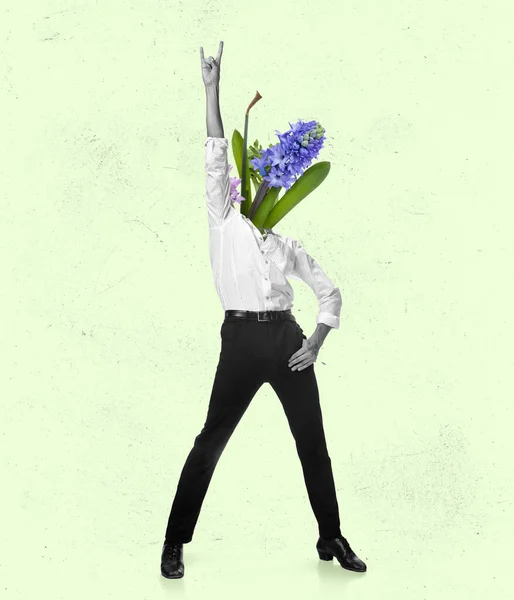 Collage d'arte contemporanea, design moderno. Stile retrò. Giovanotto, ballerino con fiori e piante su sfondo chiaro. — Foto Stock