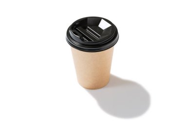 Beyaz arka planda izole edilmiş, gölgeli kağıt bardak kahve manzarası. Dünya çapında ulusal mutfaklar kavramı