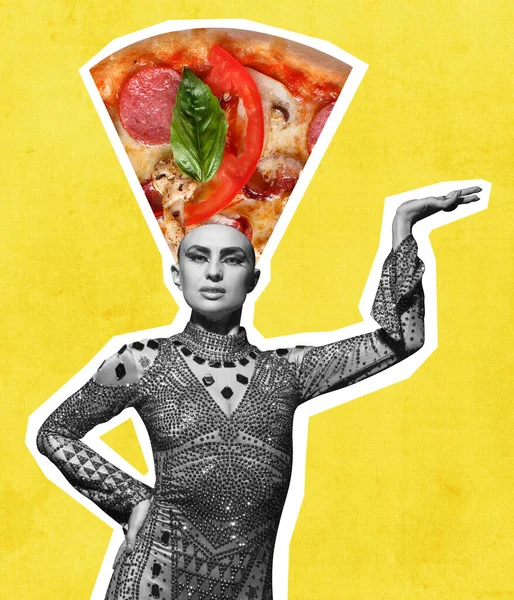 Kolase seni kontemporer dari wanita cantik yang mempesona dalam gambar Kleopatra dengan hiasan kepala pizza terisolasi dari latar belakang kuning — Stok Foto