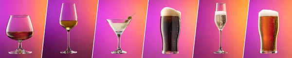 Horizontaler Flyer mit Gläsern mit verschiedenen alkoholischen Getränken und Cocktails auf rosa-violettem Hintergrund im Neonlicht. — Stockfoto