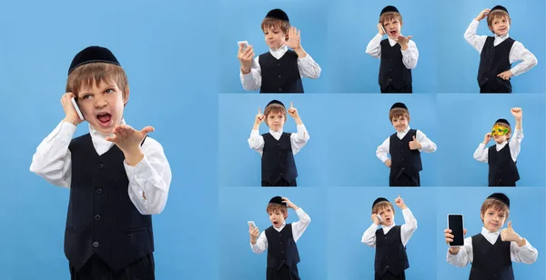 Soubor portrétů mladého ortodoxního židovského chlapce izolovaných na modrém pozadí studia. Purim, obchod, festival, dovolená, dětství, — Stock fotografie
