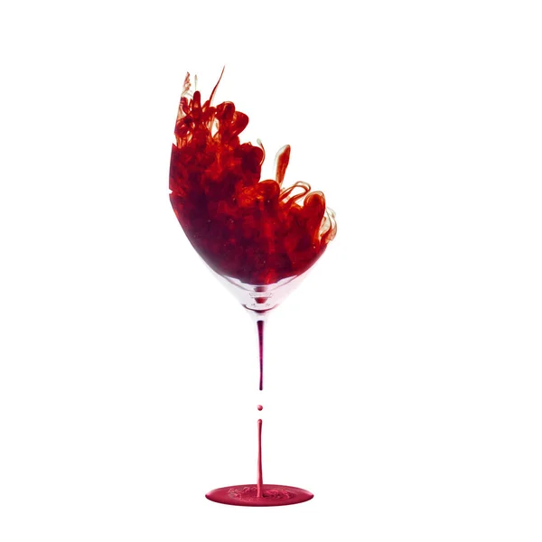 Kreative Kunstwerke. Rotweintextur aus rotem Farbstoff, flüssig mit Tropfen und Spritzern. Ein Weinglas isoliert auf weißem Hintergrund. Konzept von Getränken, Geschmack, Feiertagen, Festen — Stockfoto