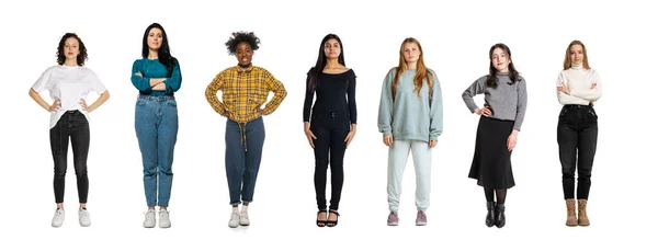 Femminismo, diritti delle donne. Set di persone diverse e multietniche, giovani donne isolate su sfondo bianco, Volantino orizzontale, banner. — Foto Stock