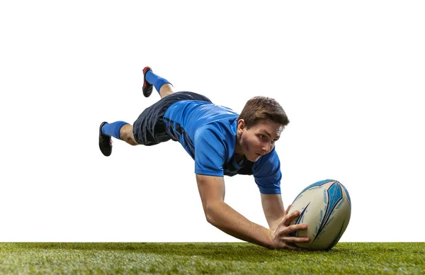 In actie. Man rugby speler vangen bal in sprong geïsoleerd op witte achtergrond. Springen en actie concept. een ongelooflijke belasting van alle krachten — Stockfoto