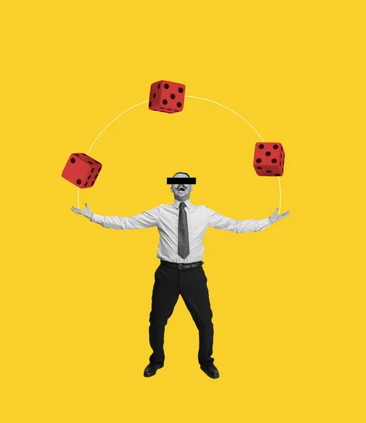 Hedendaagse heldere collage. Surrealisme. Opgewonden jongeman jongleert met gokken dices op gele achtergrond. Gokken, verslaving, wedden en winnen — Stockfoto