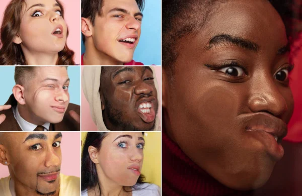 Conjunto de rostos close-up de meninas e meninos esmagados em vidro isolado em fundo colorido. Conceito de emoções humanas, diversidade. Modelos encostados ao vidro — Fotografia de Stock