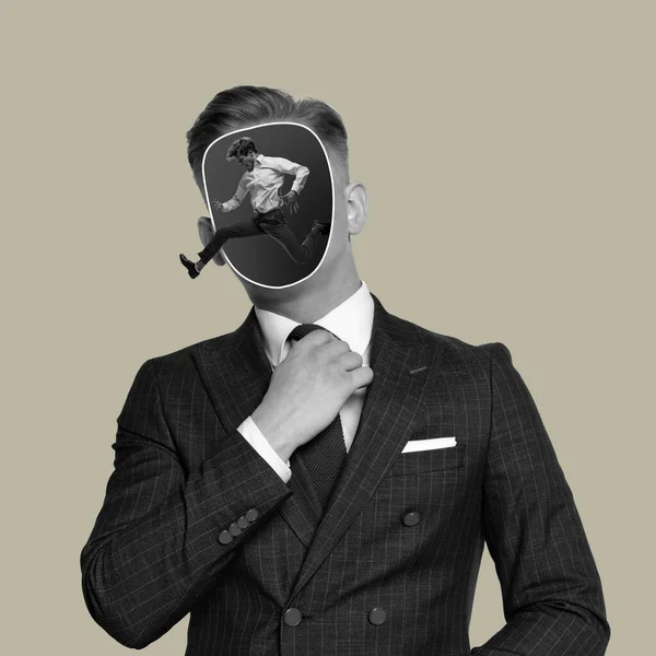 Collage de arte contemporáneo con retrato bw de hombre de negocios con silueta de hombre joven en su lugar su cara. Concepto de salud mental, sueños, diversidad, mundo interior —  Fotos de Stock