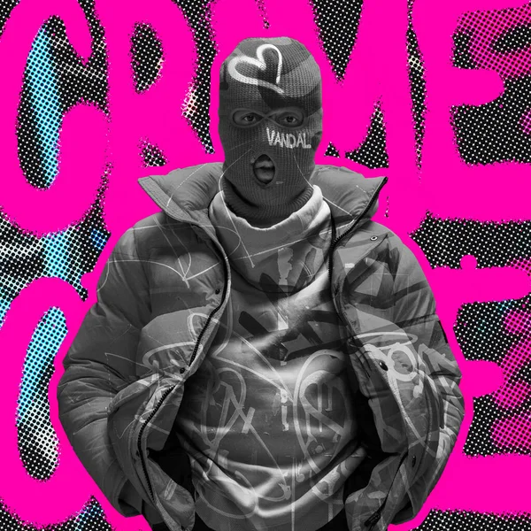 Сучасне мистецтво колаж. Чорно-білий чоловік у балаклаві ізольований на сірому фоні з рожевим написом злочину — стокове фото