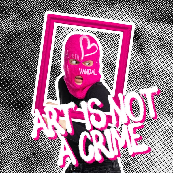 当代艺术拼贴。穿着亮粉色巴拉克拉瓦的女人被灰色的背景隔离了。艺术不是犯罪，写信是犯罪 — 图库照片