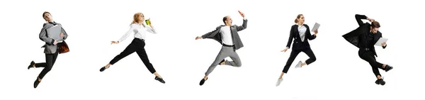 Uppsättning känslomässiga kontorsarbetare hoppa och dansa isolerad på vit bakgrund. Affärer, rörelse, invandringskoncept. Kreativt kollage. — Stockfoto