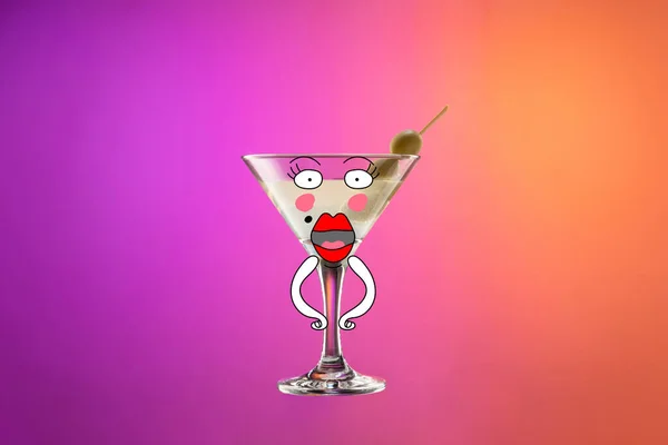 Cocktail glass with dry martini with olives isolated over gradient purple and orange color background in neon. Creative artwork. Collage — Stock Photo, Image