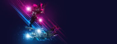 Yaratıcı sanat eserleri. İki Amerikan futbolcusu hareketli ve hareketli, karanlık arka planda çokgen ve akışkan neon elementlerle izole edilmiş. Sanat, yaratıcılık, spor