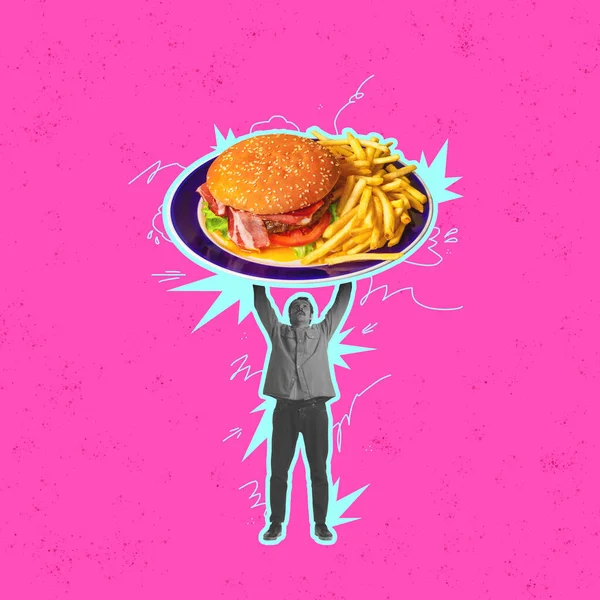Collage d'art contemporain. Homme tenant plaque géante avec hamburger délicieux et frites isolé sur fond rose — Photo