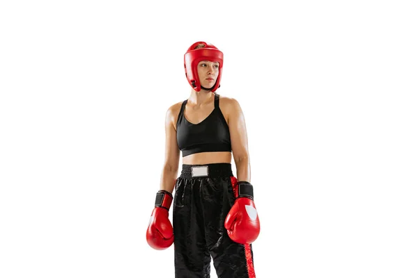Uma Mulher Boxeadora Luvas Boxe Capacete Posando Isolada Fundo Estúdio — Fotografia de Stock