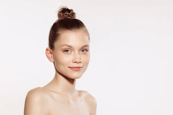 Dobře Udržovaná Kůže Poloviční Portrét Mladé Krásné Ženské Módní Model — Stock fotografie