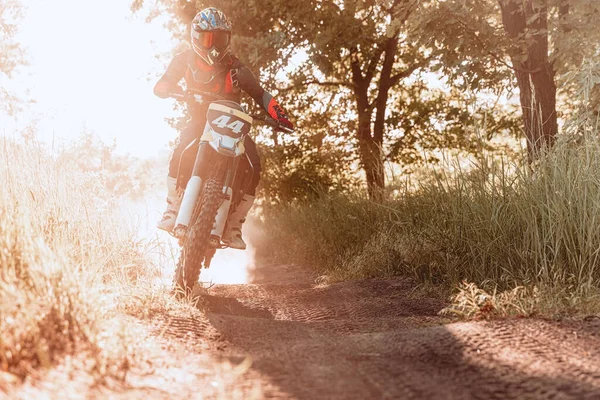 Водіння Порожньою Дорогою Під Час Подорожі Мотоциклі Живий Знімок Тренування — стокове фото