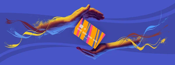 当代艺术拼贴 现代彩色设计与信用卡上的人类手隔离的深蓝色背景 金融的概念 广告的复制空间 — 图库照片