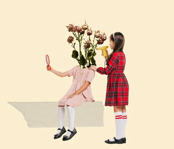 Коллаж Современного Искусства Красивые Девушки Дети Играют Вместе Изолированы Жёлтом — стоковое фото