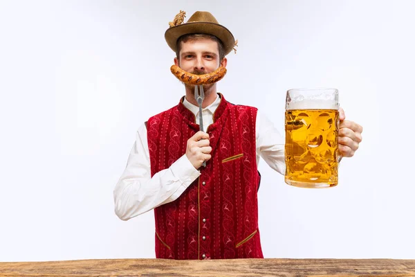 Весело Портрет Октоберфеста Молодого Емоційного Чоловіка Капелюсі Одягненого Традиційний Баварський — стокове фото