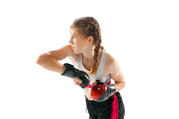 Junior Női Mma Harcos Sport Egyenruhában Kesztyű Képzés Elszigetelt Fehér — Stock Fotó