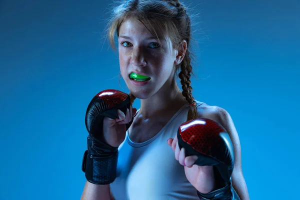 Concentration Fight Motiovation Win Young Girl Mma Fighter Sports Uniform — Fotografia de Stock