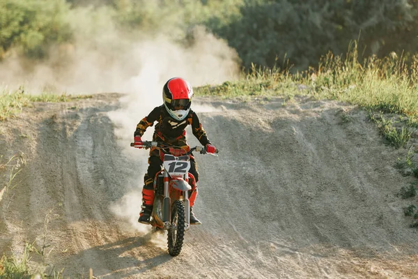 Live Shot Junior Sportsman Motorcyclist Training Motorbike Hot Summer Day — Fotografia de Stock