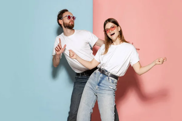 Party Time Young Stylish Happy Man Excited Girl Dancing Hip — Stockfoto