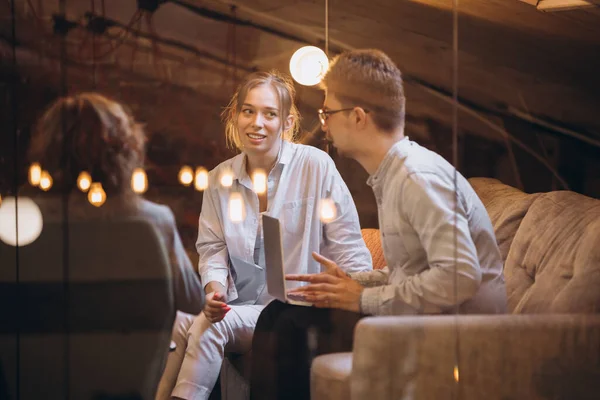 Evening Meeting Group Happy Motivated Young People Discussing Plans Projects — Stockfoto