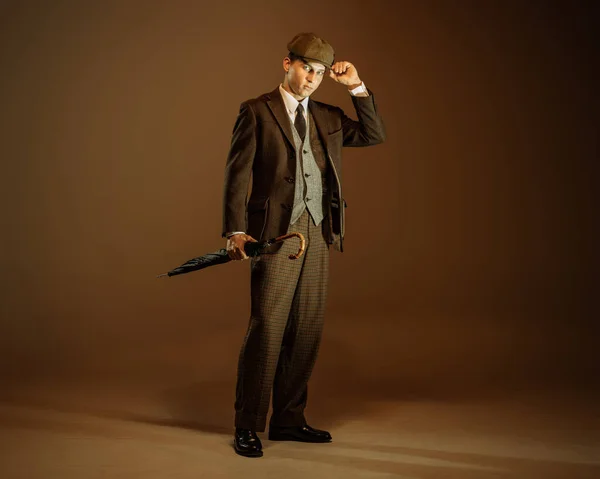 Retro Style Portrait Young Man Image English Gangster Businessman Wearing — Zdjęcie stockowe
