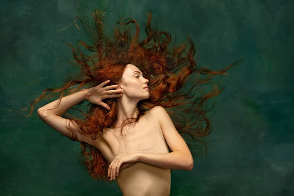 Young Attractive Redhead Girl Long Curly Hair Wearing Nude Color — Fotografia de Stock
