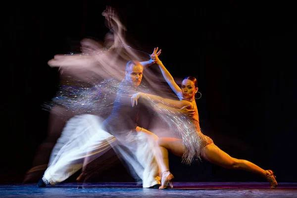 Energy Movements Two Professional Dancers Dancing Ballroom Dance Isolated Dark — Stock Fotó