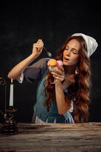 Delicious Sweets Desserts Young Adorable Redhead Girl Image Medieval Person — Stockfoto