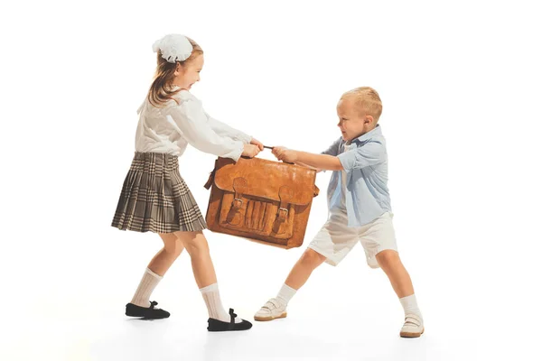 Portrait Children Little Boy Girl Pulling Big Vintage Briefcase Isolated — Stockfoto