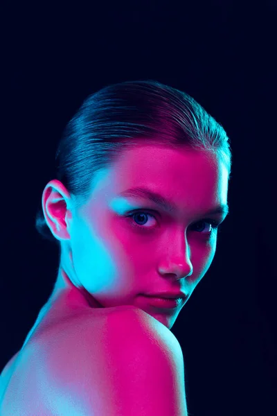 Fashion Style Young Beautiful Girl Well Kept Skin Makeup Isolated — ストック写真