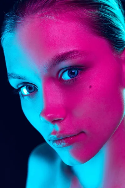 Closeup Face Young Beautiful Girl Well Kept Skin Makeup Isolated — Stock Photo, Image