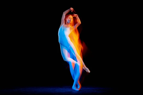 Beauty Grace Flexible Beautiful Girl Ballet Dancer Motion Dark Background — Foto de Stock