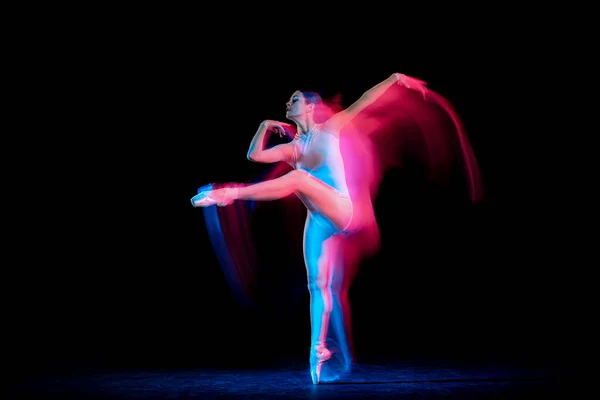 Beauty Grace Flexible Beautiful Girl Ballet Dancer Motion Dark Background — 图库照片