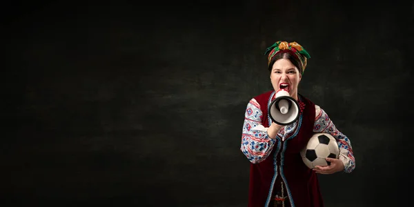 Flyer Expressive Young Woman National Traditional Folk Ukrainian Attire Shouting — Foto de Stock