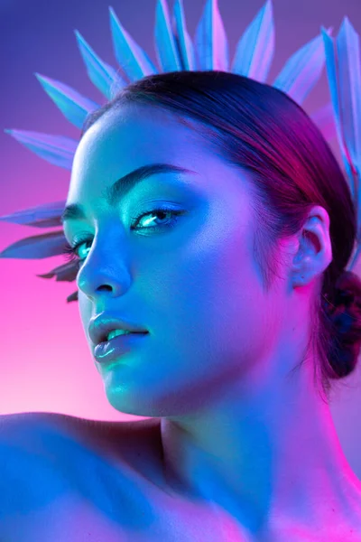 Grace High Fashion Model Colorful Bright Neon Lights Posing Studio — 스톡 사진