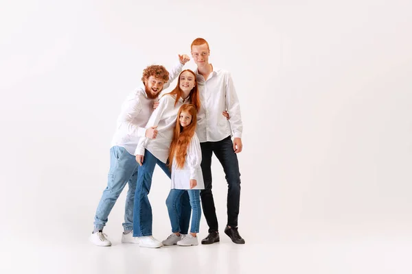 Happy Family Red Haired Young Men Woman Kid Wearing Casual — Stock Photo, Image