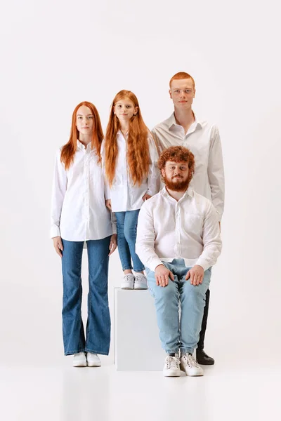 Retro Style Portrait Four Emotional Young Red Haired People Friendly — Stock Photo, Image