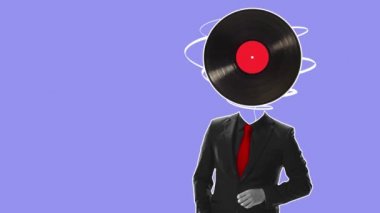 Müzisyen, müzik aşığı. Mor arka planda kafa izole edilmiş hedef tahtası olan takım elbiseli bir erkek. Çağdaş sanat kolajı. İlham, fikir, şehir dergisi tarzı. İlan için alanı kopyala