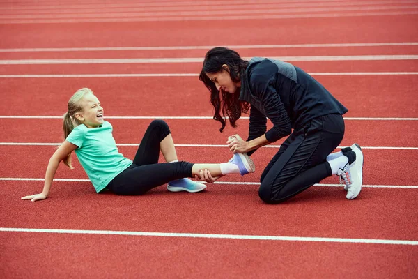 First Aid Young Athlete Stadium Sport Teen Girl Suffering Pain — Stock Photo, Image