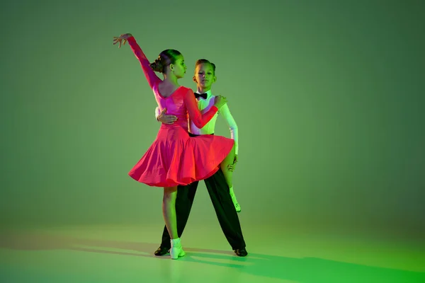 Music Emotions Motion Studio Shot Graceful Little Boy Girl Dancing — Stock Photo, Image